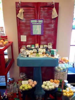 Nourish Display 06-13